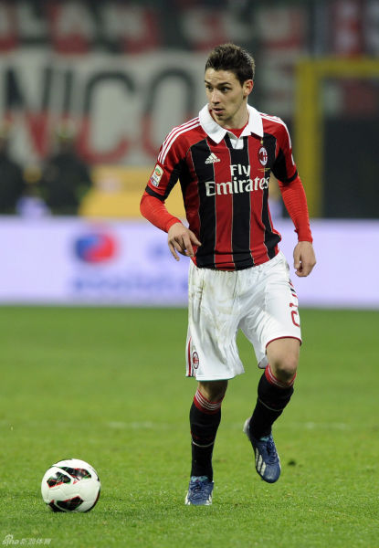 外媒：墨西哥一座世界杯球场附近挖出至少456袋人体遗骸