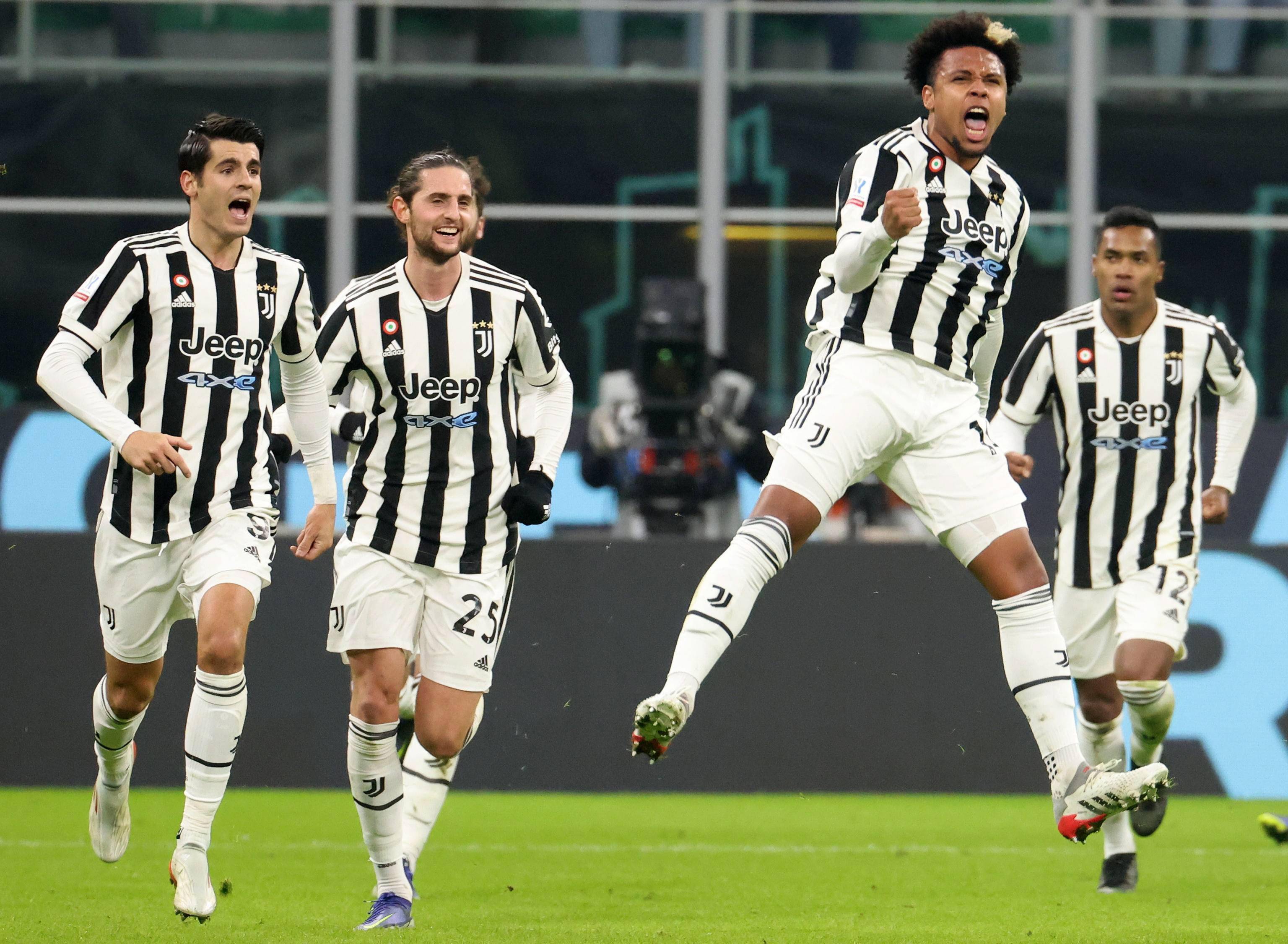 哈里森·巴恩斯成马刺队史最老30+5+5且命中5三分球员