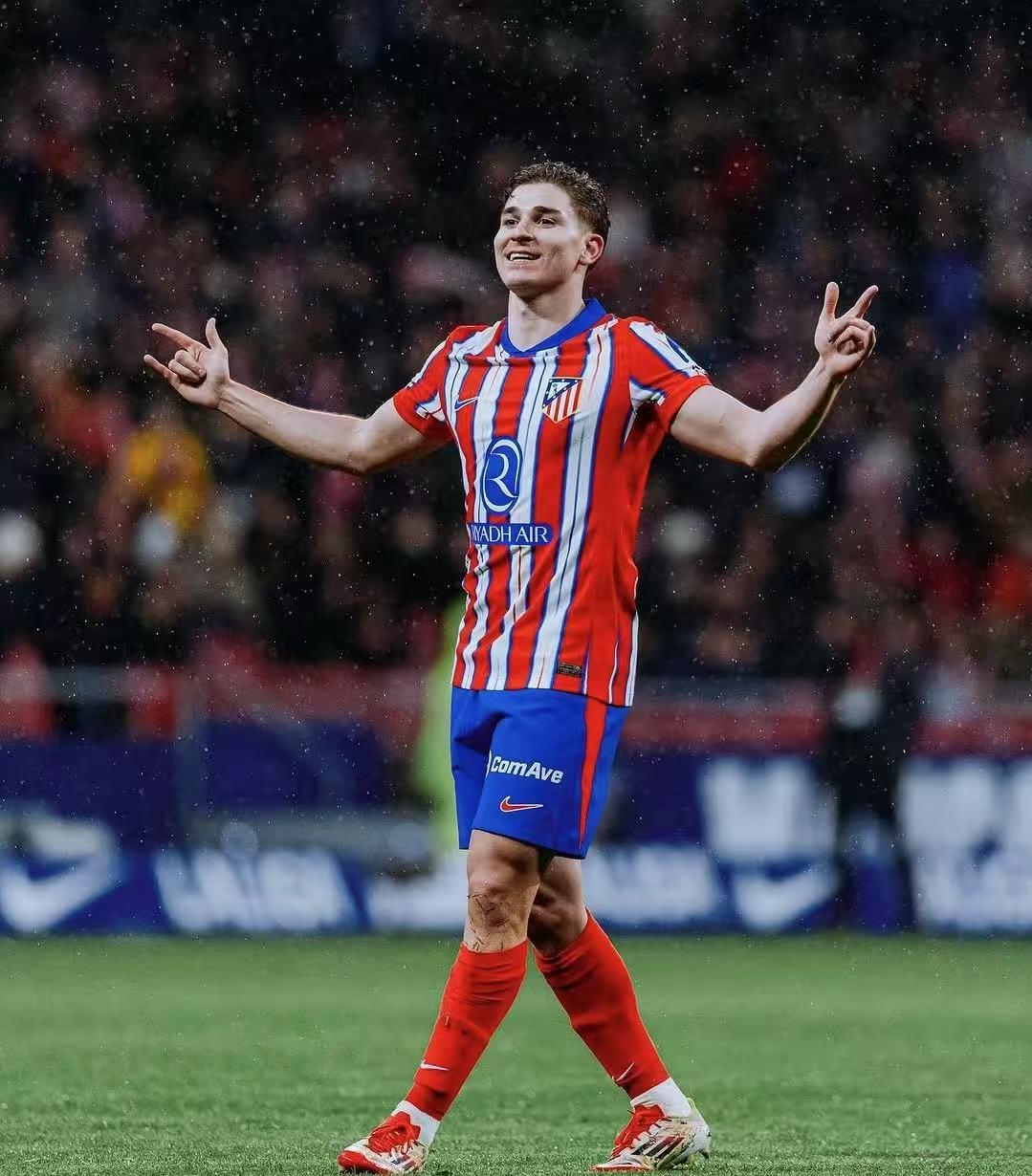 战胜阿森纳后，热刺社媒发文：又一座奖杯到手