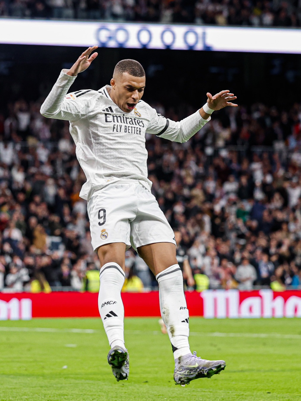 穆帅评价本菲卡13场不败，认为网坛3巨头之一本可以踢足球